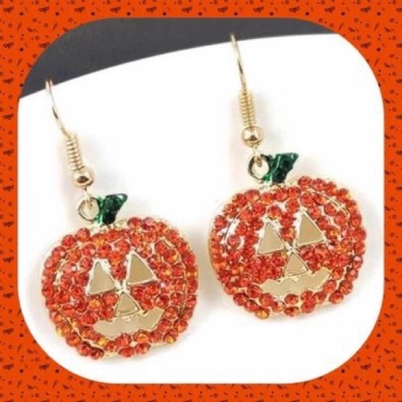 New Halloween ๐ Crystal Rhinestone Gorgeous Pumpkin Earrings
Sparkles - Picture 2 of 11